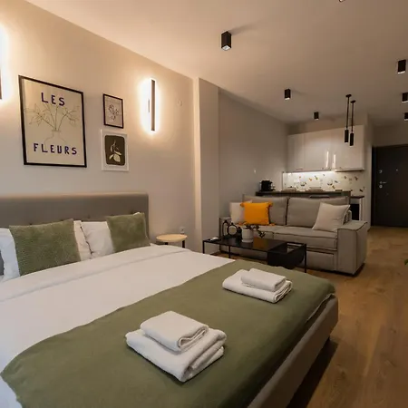 The Urban Chic Nest, By Jo & Key Living - Aristotelous Square