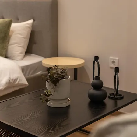 The Urban Chic Nest, By Jo & Key Living - Aristotelous Square *