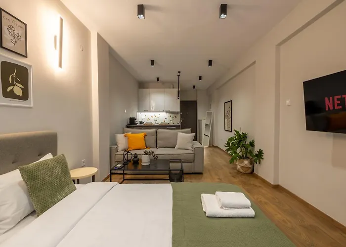 The Urban Chic Nest, By Jo & Key Living - Aristotelous Square Soluň